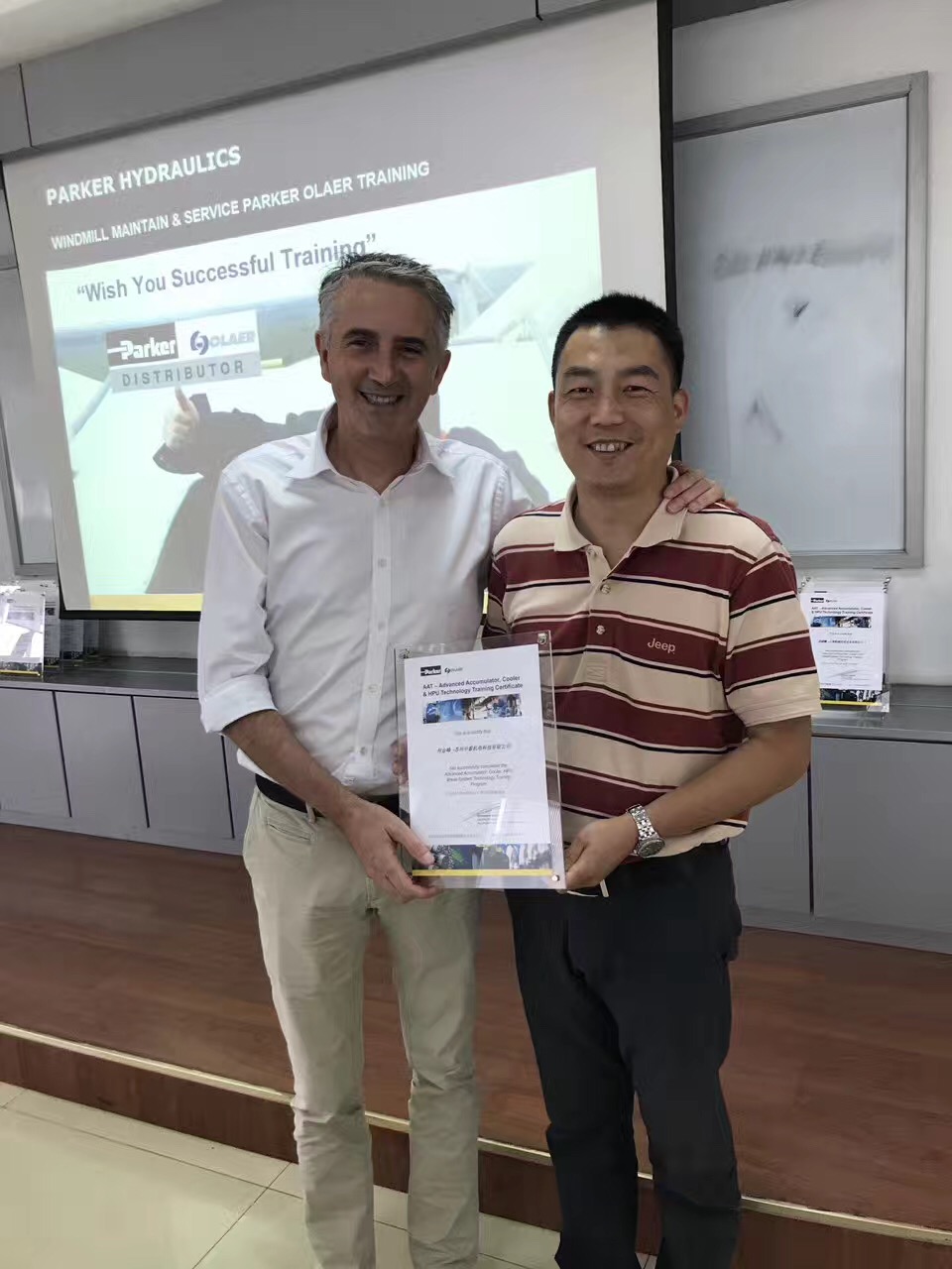 Parker液壓培訓(xùn)順利通過，畜能器；冷卻器；維修；購(gòu)買可以聯(lián)絡(luò)我們